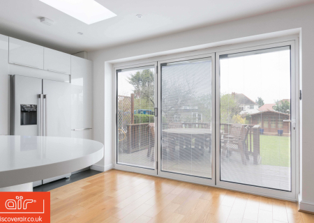 air-aluminium-bifold-door-everglade-windows-Ealing