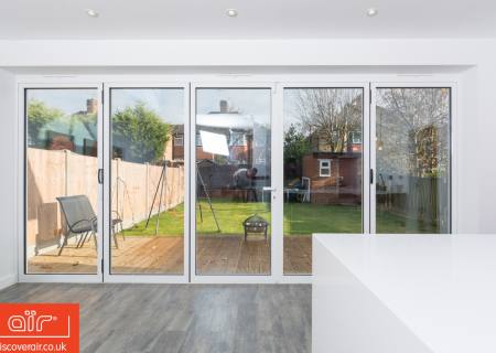 air-aluminium-bifold-door-everglade-windows-White-City