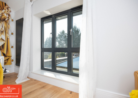 Flush-aluminium-window-everglade-Radlett