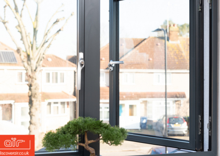 Flush-aluminium-window-everglade-harlington
