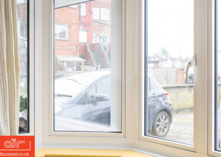 Tilted-open-air-flush-aluminium-windows