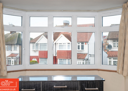 White-aluminium-fliush-sash-window-Stoke-Poges