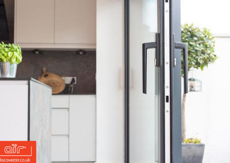 aluminium-sliding-doors-in-open-plan-kitchen-in-wembley